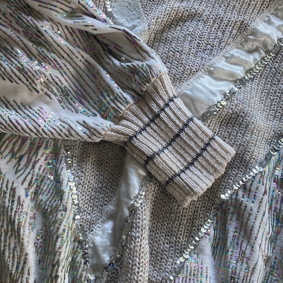 Vintage Retro Lace and Sequin Sweater - Picture 3 of 6